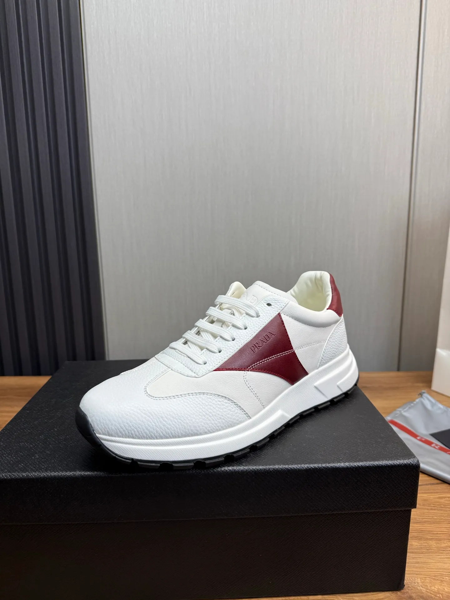 Men's shoes 💰800💰 [PRADA] Men's shoes are popular in the counter, official website is synchronized, 1 high-quality shipment ✔️Original cowhide + cowhide lining, 1🆚1 replica, original sole, 38-45 (38.45 custom-made, non-returnable)